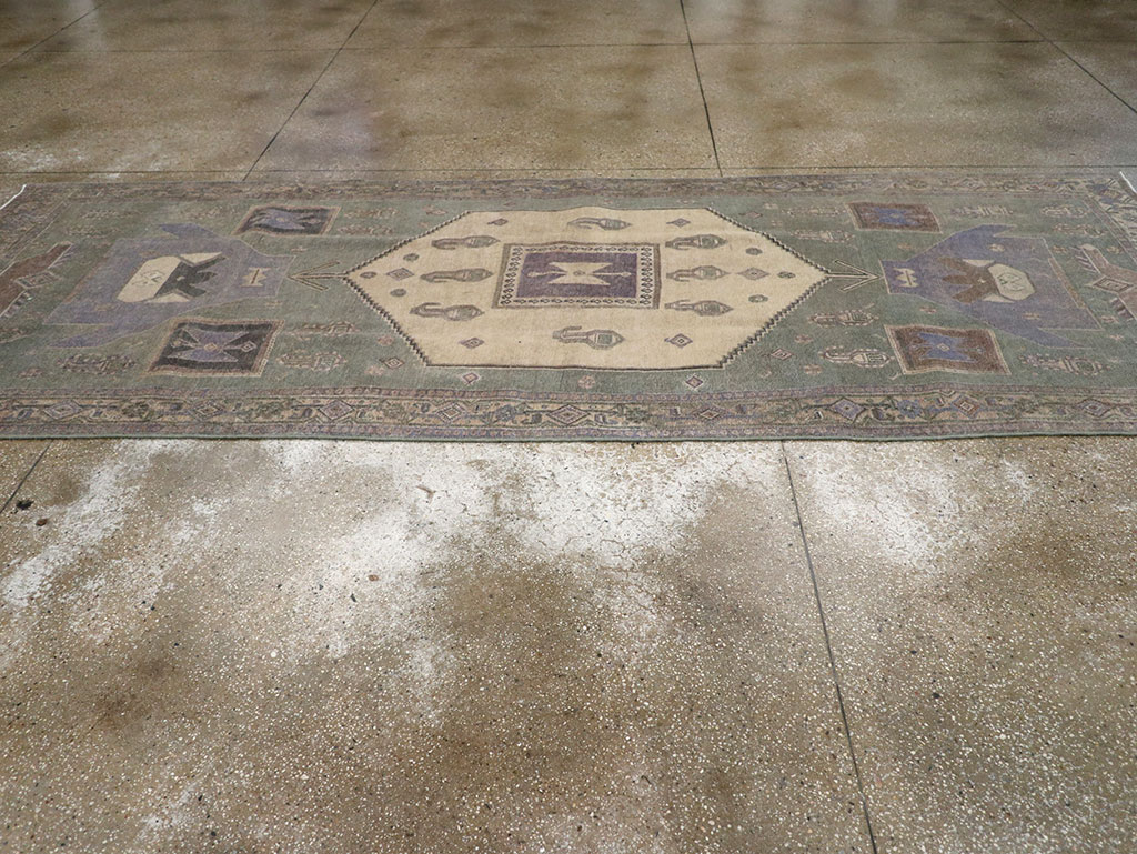 Vintage Persian Bidjar Runner, No.31979 - Staging