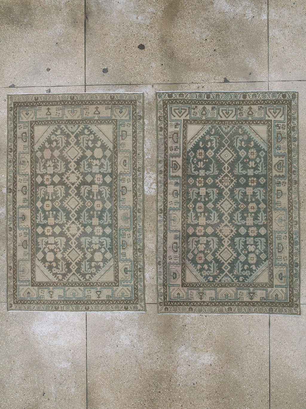 Vintage Persian Malayer Throw Rug (Pair: 1 of 2), No.31983 - Staging