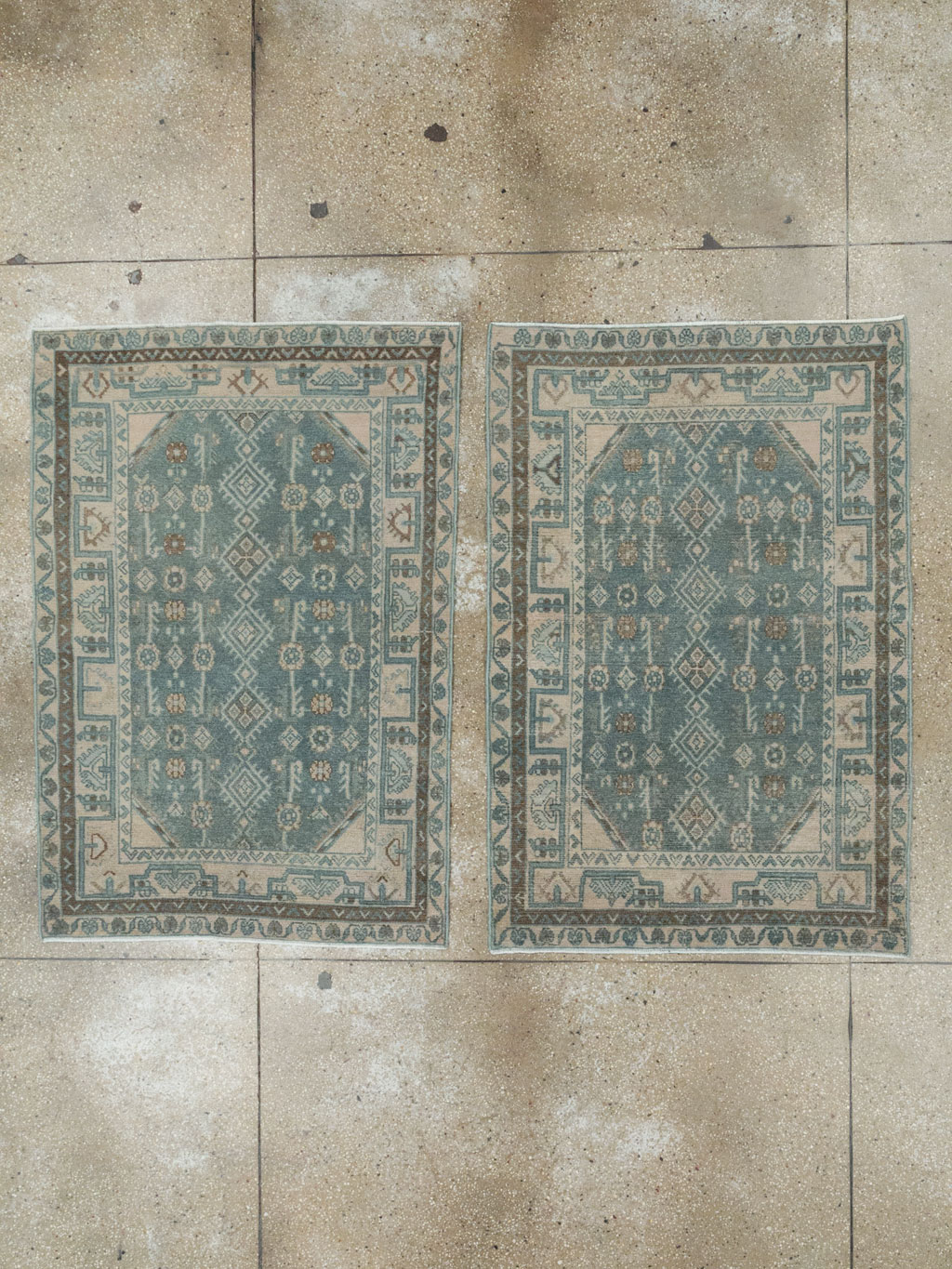 Vintage Persian Malayer Throw Rug (Pair: 2 of 2), No.31988 - Staging