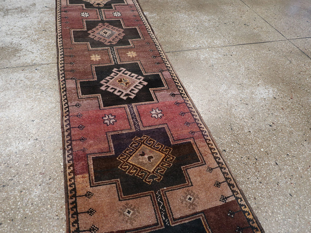 Vintage Turkish Anatolian Long Runner, No.32004 - Staging
