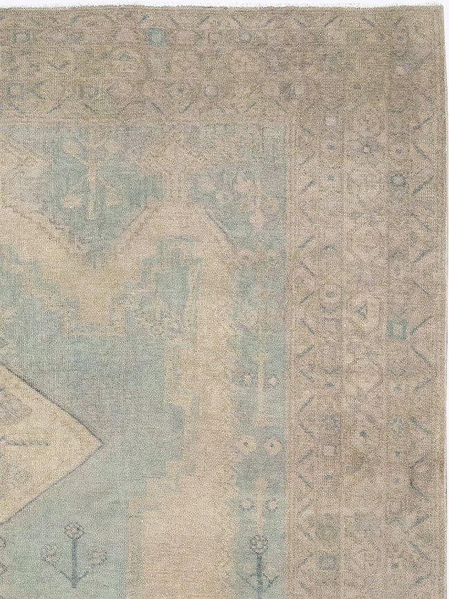 Vintage Persian Afshar Accent Rug, No.32025 - Staging