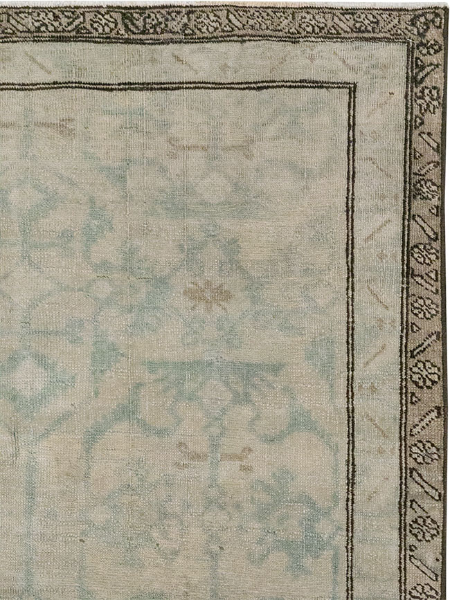 Antique Persian Ardabil Rug, No.32029 - Staging