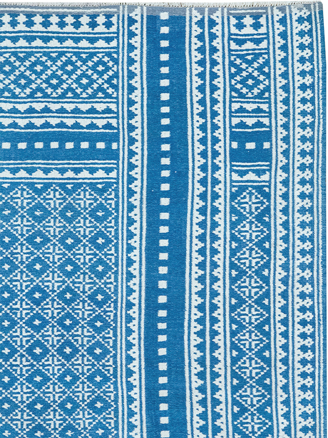 Vintage Persian Flatweave Kilim Accent Rug, No.32078 - Staging