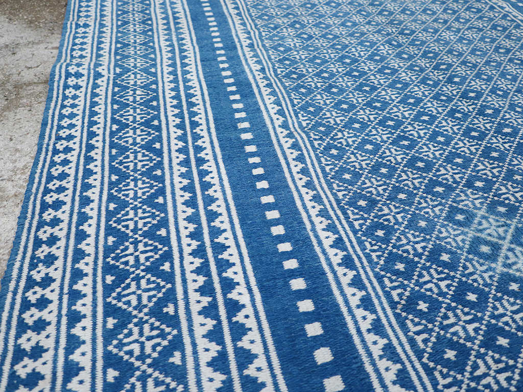 Vintage Persian Flatweave Kilim Accent Rug, No.32078 - Staging