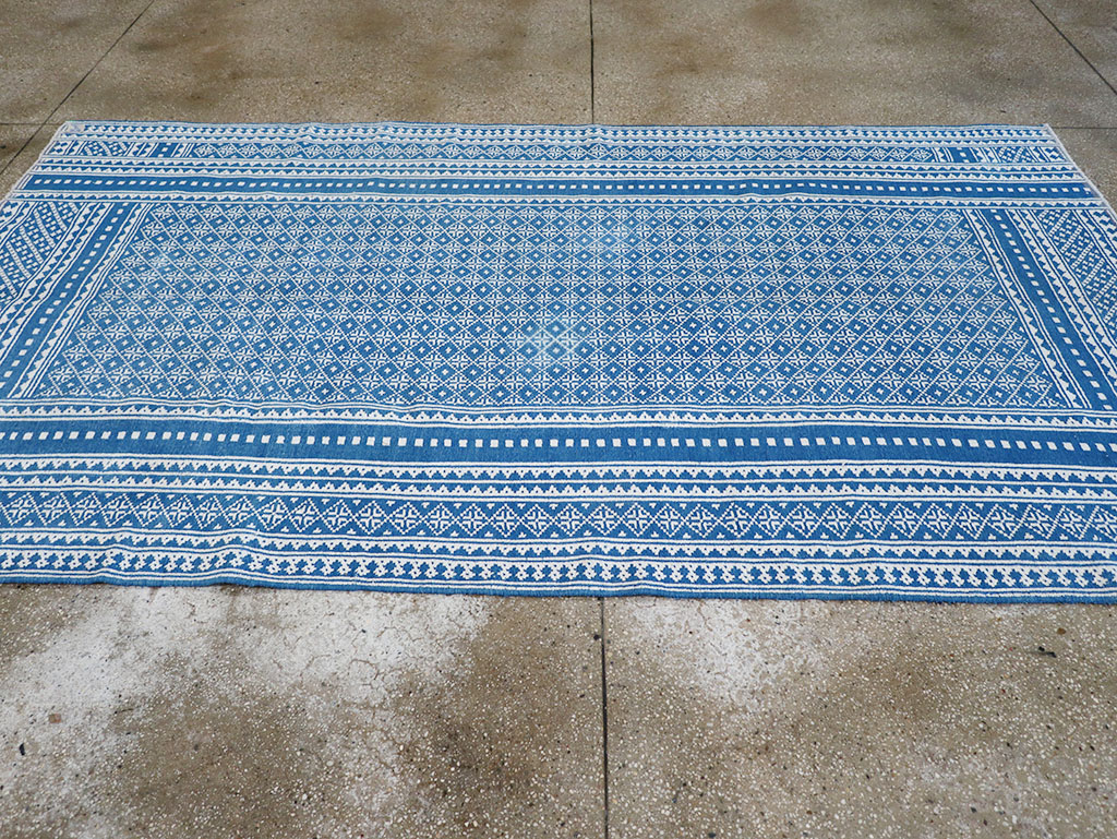 Vintage Persian Flatweave Kilim Accent Rug, No.32078 - Staging