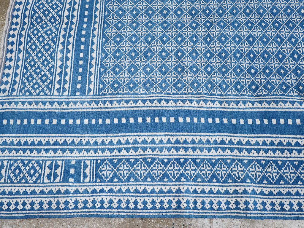 Vintage Persian Flatweave Kilim Accent Rug, No.32078 - Staging