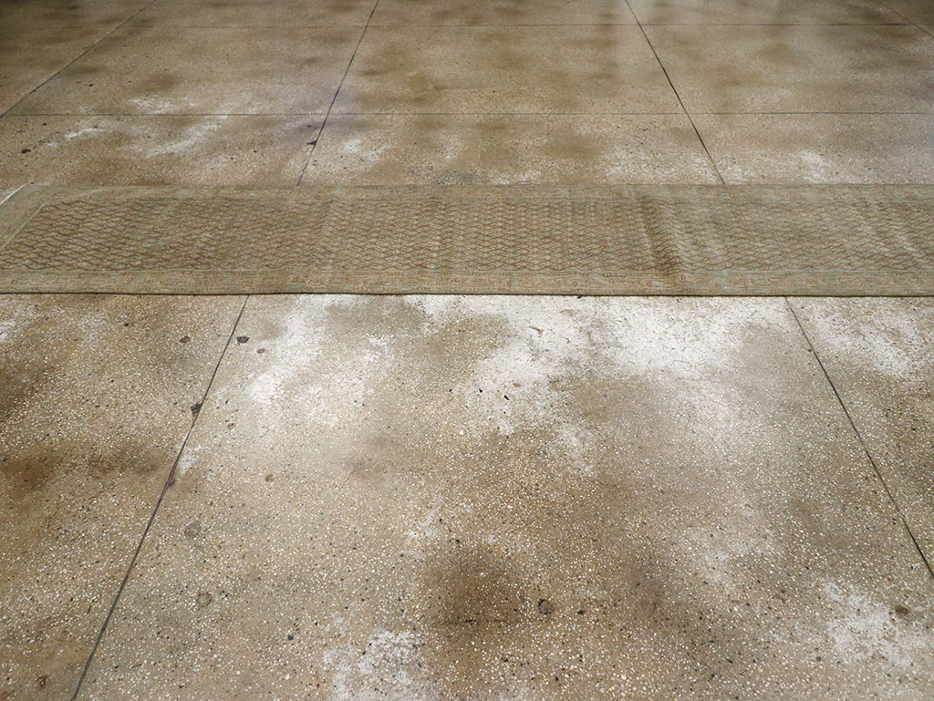 Antique Persian Mahal Long Runner, No.32080 - Staging