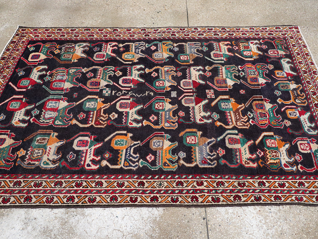 Vinatge Persian Shiraz Pictorial Accent Rug, No.32090 - Staging