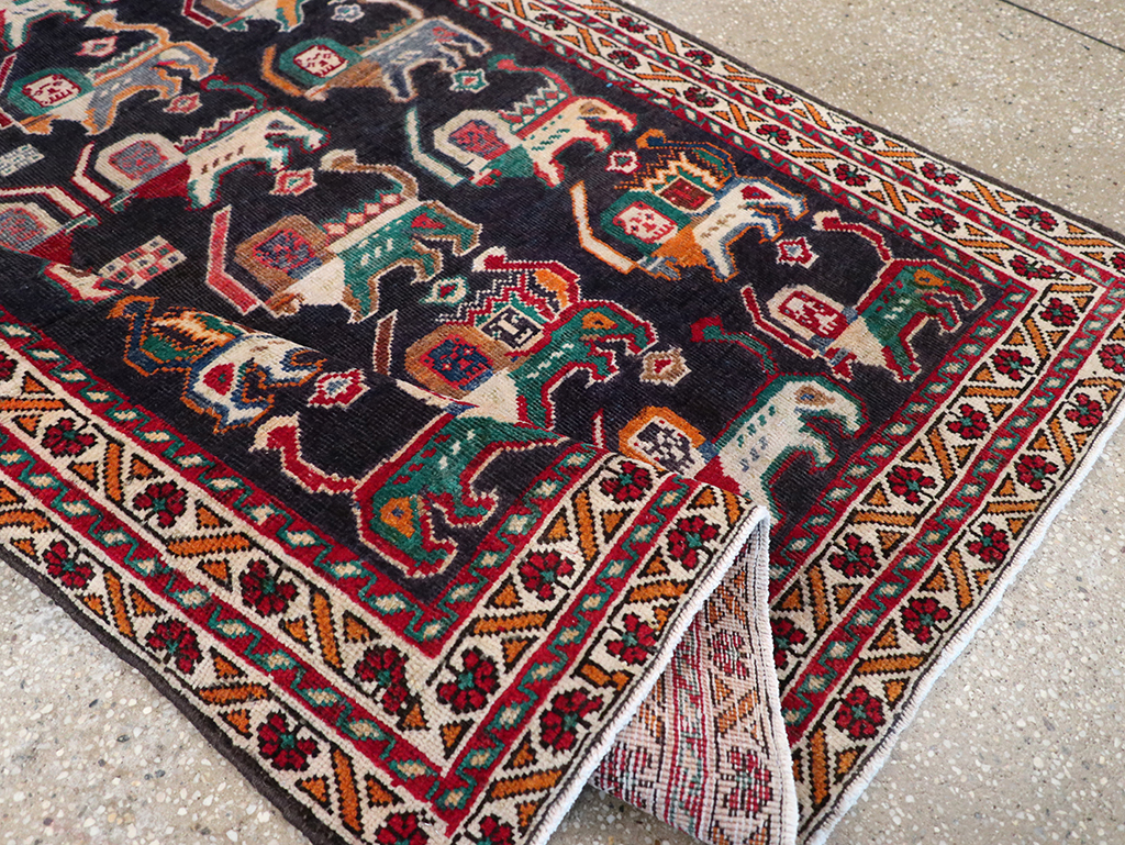 Vinatge Persian Shiraz Pictorial Accent Rug, No.32090 - Staging