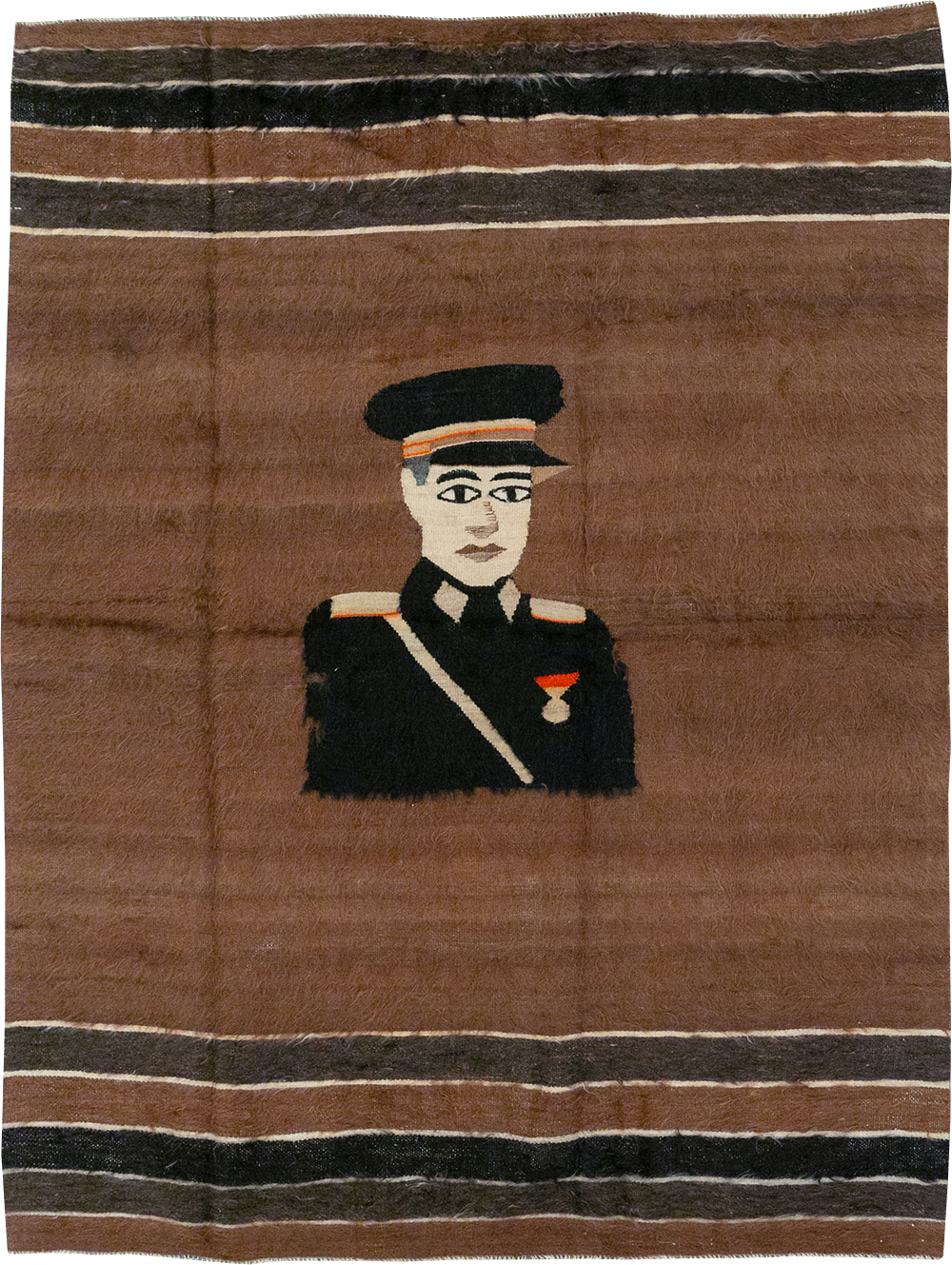 Vintage Turkish Mohair Pictorial Accent Rug, No.32105 - Staging