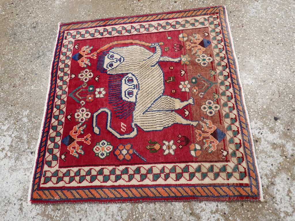 Vintage Persian Shiraz Pictorial Throw Rug, No.32107 - Staging