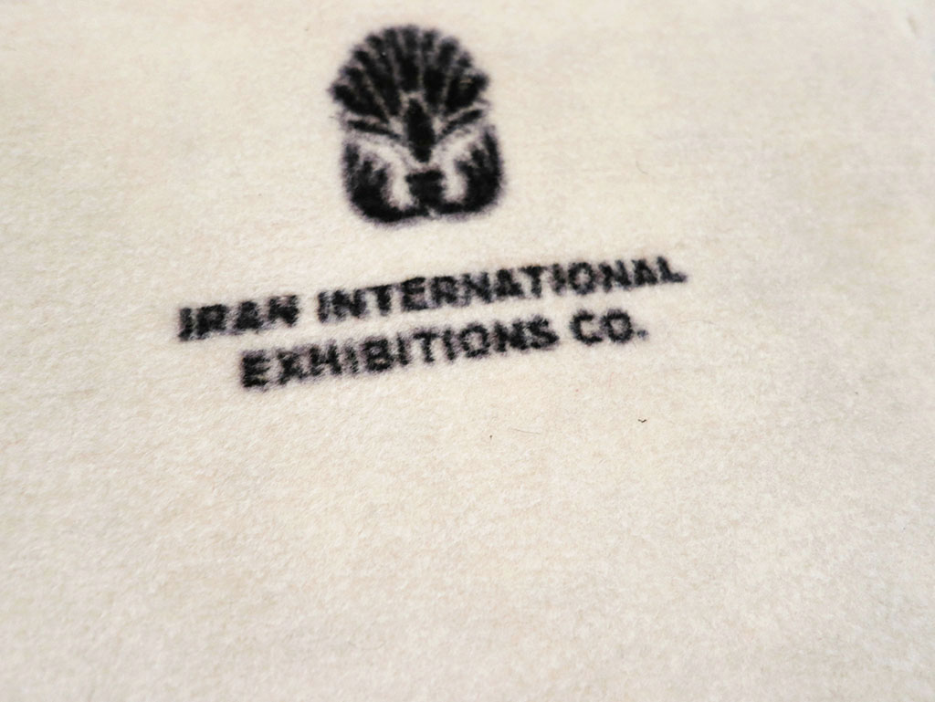 Modern Persian Sarouk Pictorial Throw Rug, No.32112 - Staging