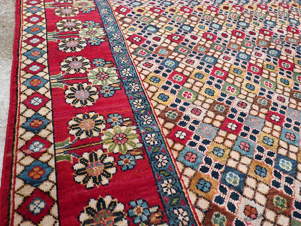 Vintage Persian Mahal Gallery Rug, No.32117 - Staging