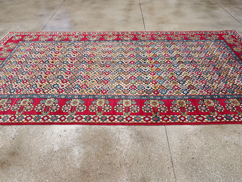 Vintage Persian Mahal Gallery Rug, No.32117 - Staging
