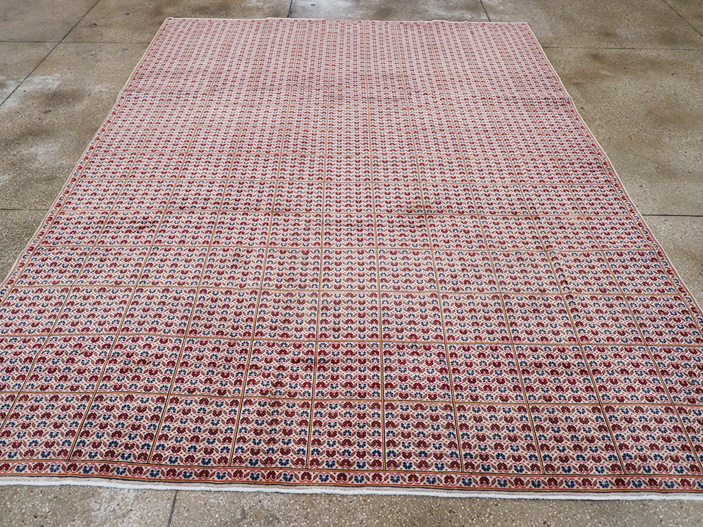 Vintage Persian Kashan Room Size Carpet, No.32118 - Staging