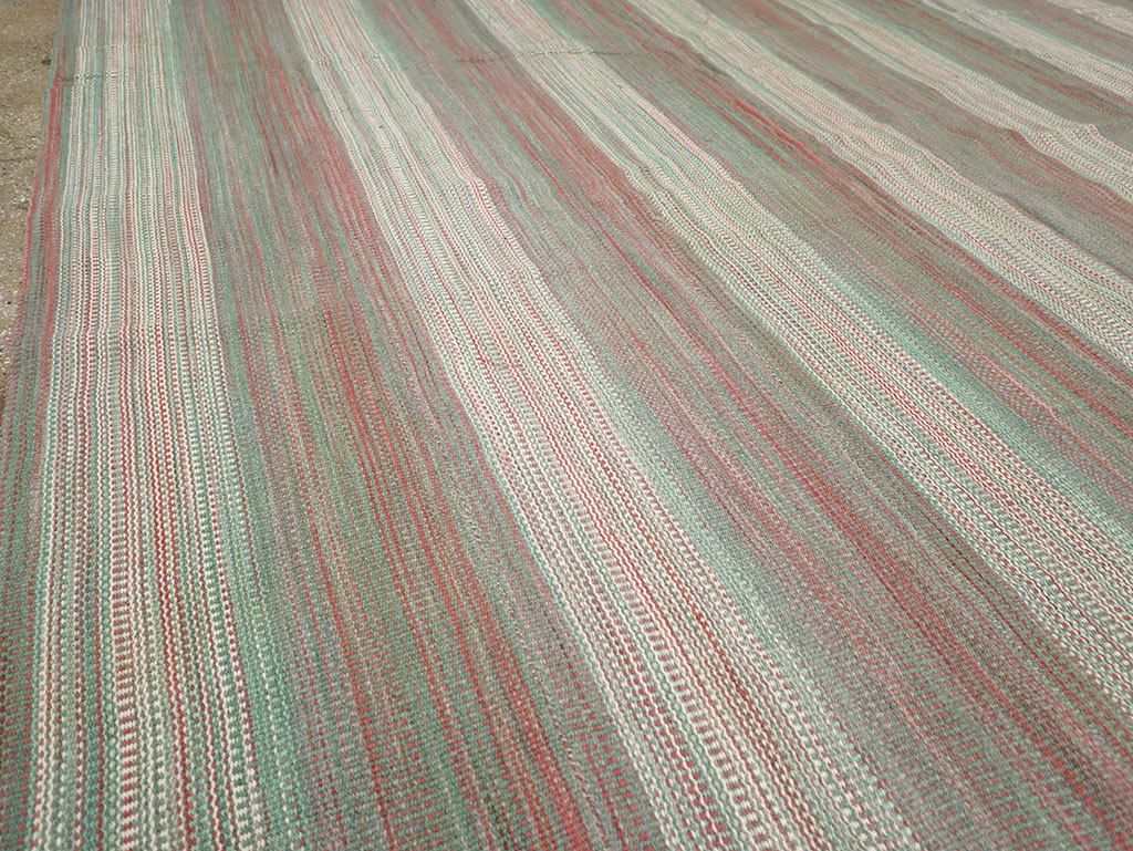 Modern Turkish Flatweave Kilim Room Size Carpet, No.32121 - Staging