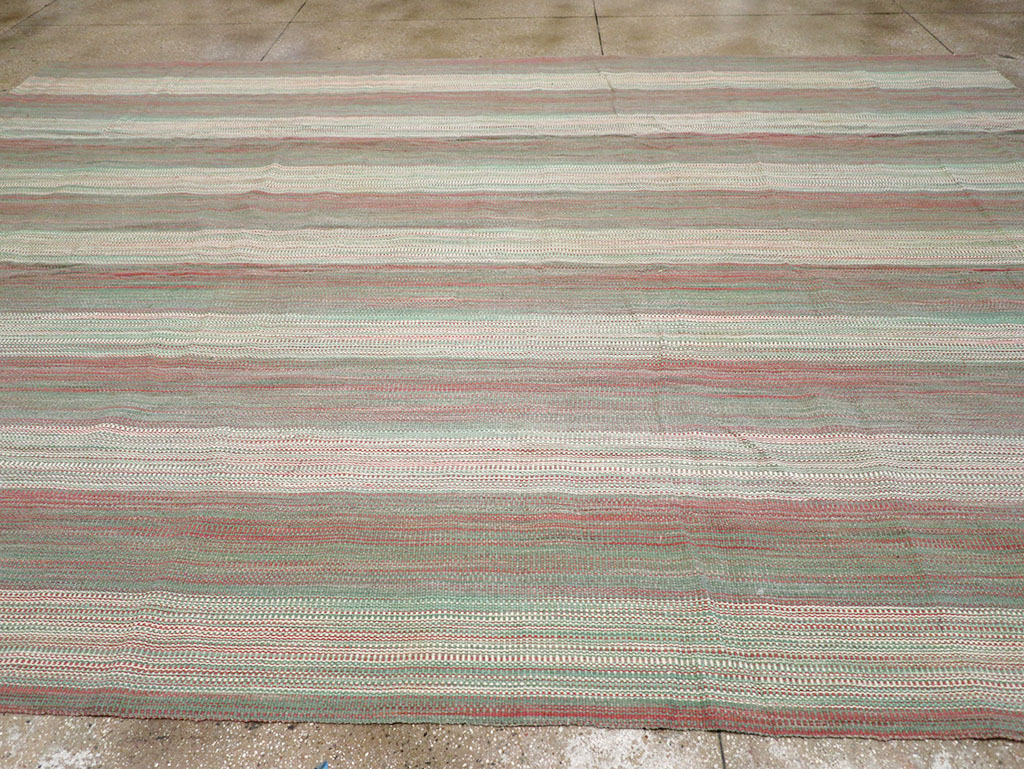 Modern Turkish Flatweave Kilim Room Size Carpet, No.32121 - Staging