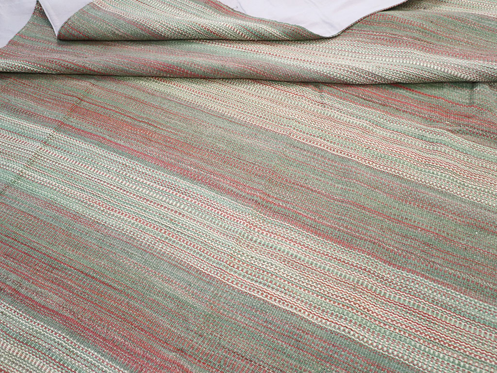 Modern Turkish Flatweave Kilim Room Size Carpet, No.32121 - Staging