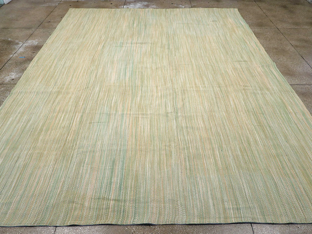 Modern Turkish Flatweave Kilim Room Size Carpet, No.32122 - Staging