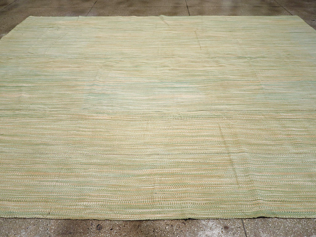 Modern Turkish Flatweave Kilim Room Size Carpet, No.32122 - Staging