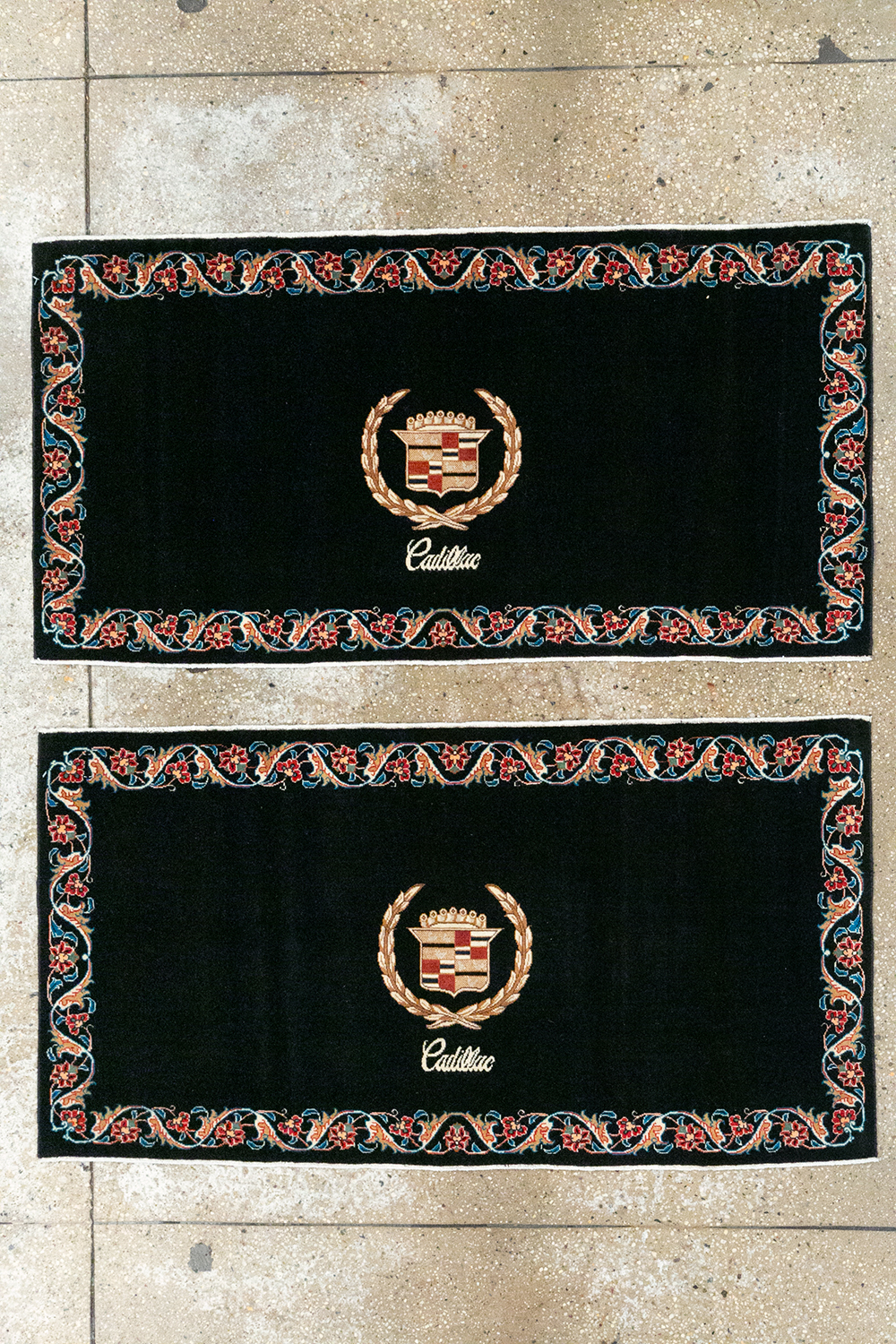 Vintage Persian Tabriz Pictorial Throw Rug, No.32126 - Staging