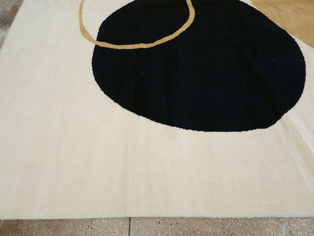 Contemporary Turkish Room Size Carpet, No.32137 - Staging