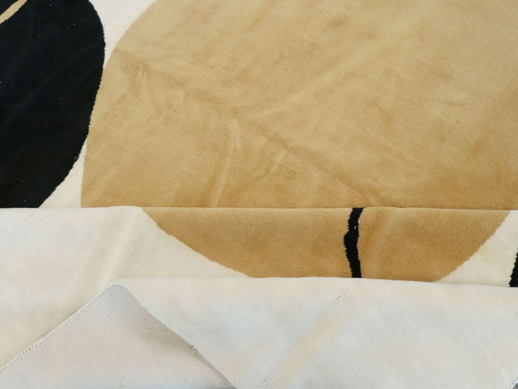 Contemporary Turkish Room Size Carpet, No.32137 - Staging