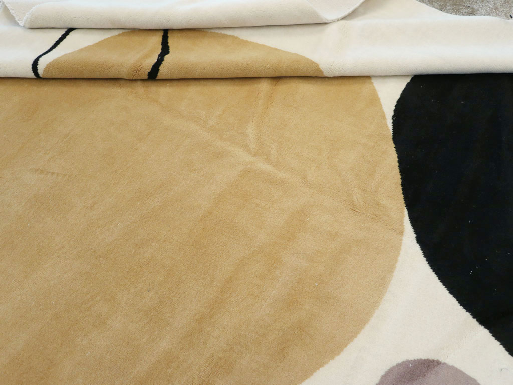 Contemporary Turkish Room Size Carpet, No.32137 - Staging