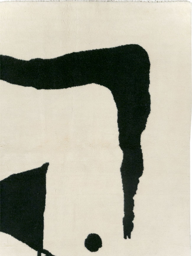 Modern Turkish Art Deco Carpet in the style of Alexander Calder, No.32138 - Staging