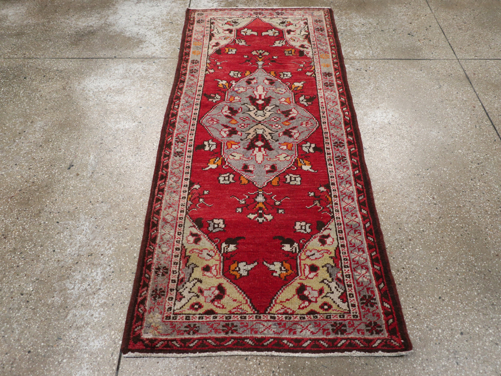 Vintage Turkish Anatolian Throw Rug, No.32147 - Staging