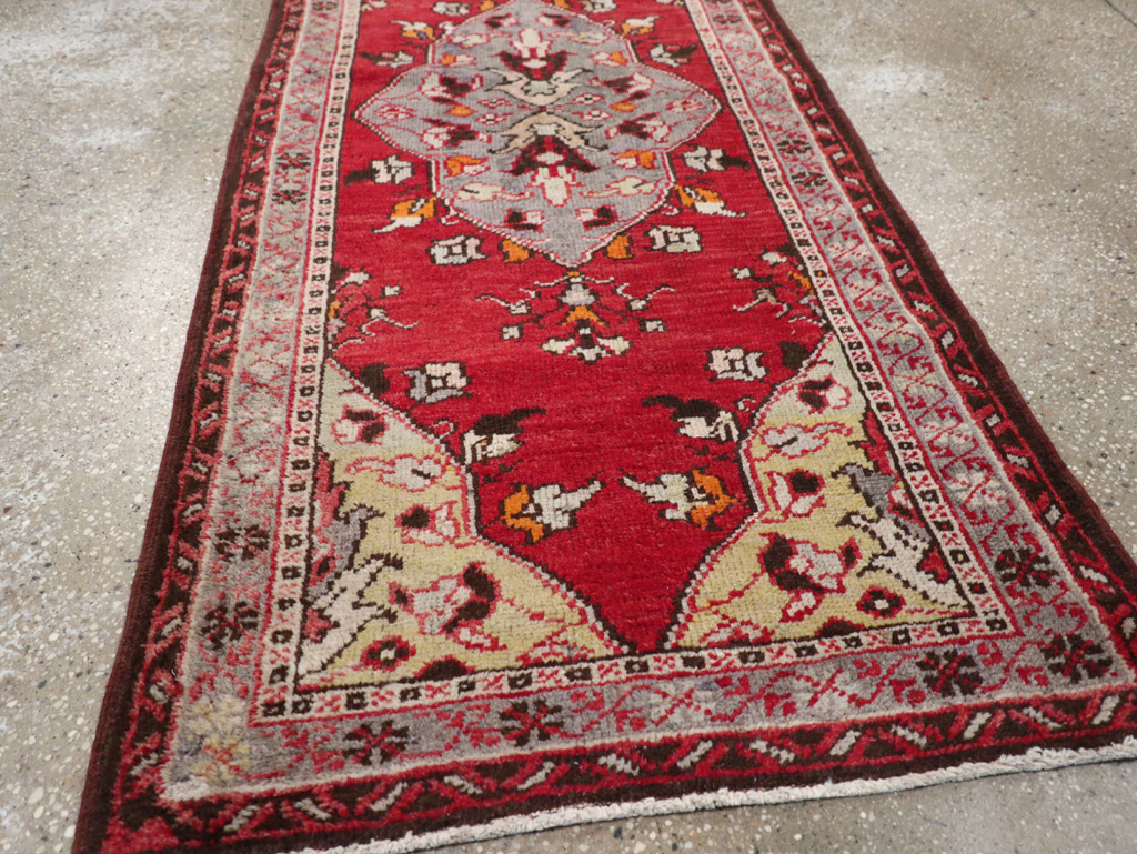 Vintage Turkish Anatolian Throw Rug, No.32147 - Staging