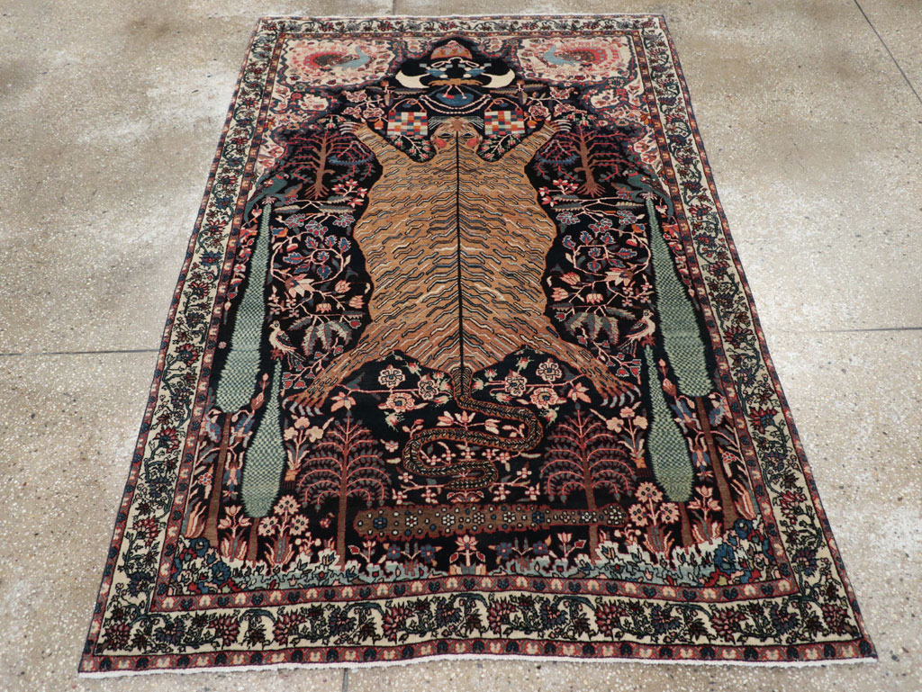 Antique Persian Sarouk Fereghan Pictorial Accent rug, No.32173 - Staging