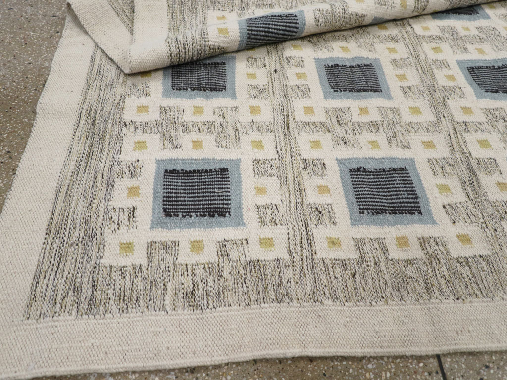 Swedish Inspired Contemporary Turkish Flatweave Accent Rug, No.32200 - Staging