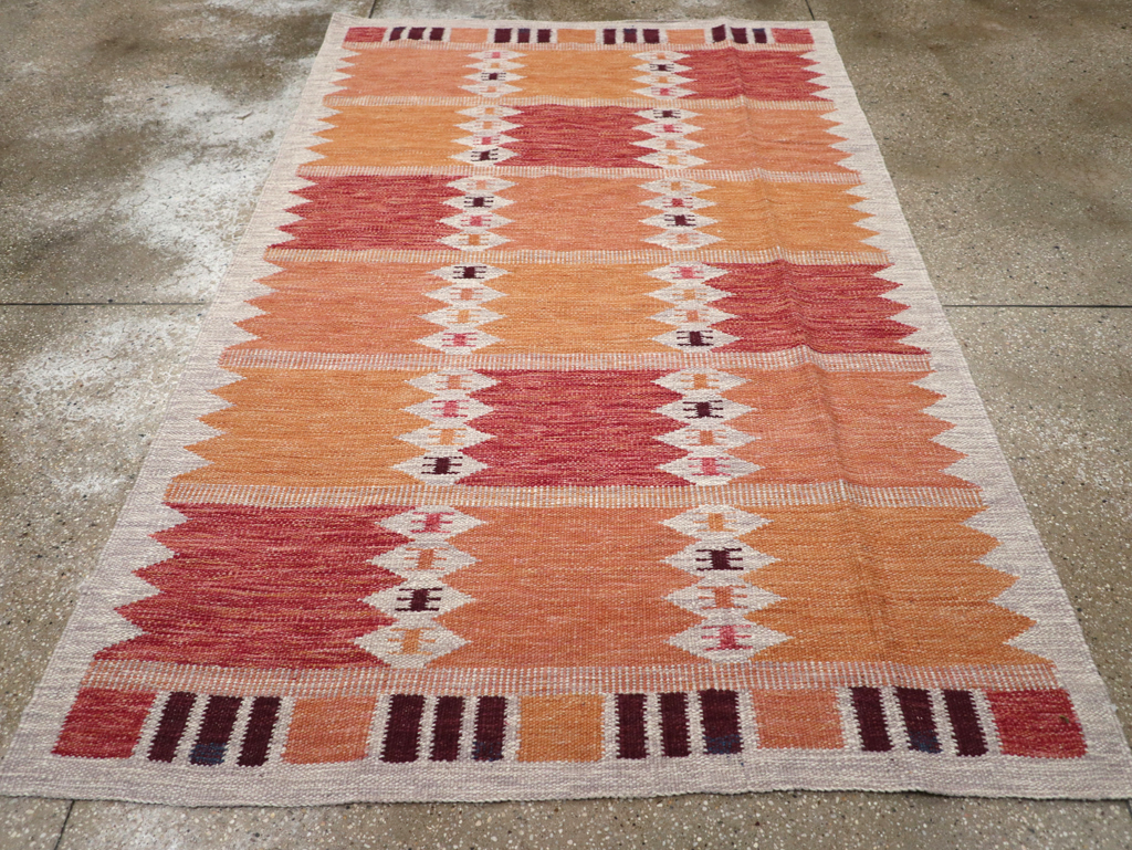 Swedish Inspired Contemporary Turkish Flatweave Accent Rug, No.32201 - Staging