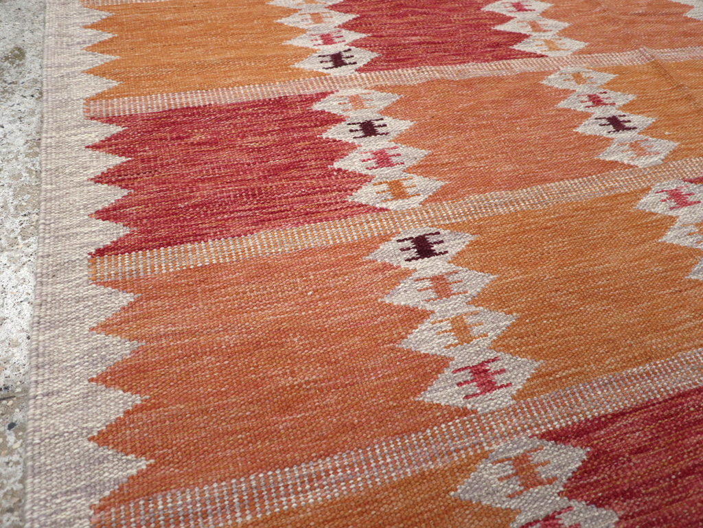Swedish Inspired Contemporary Turkish Flatweave Accent Rug, No.32201 - Staging