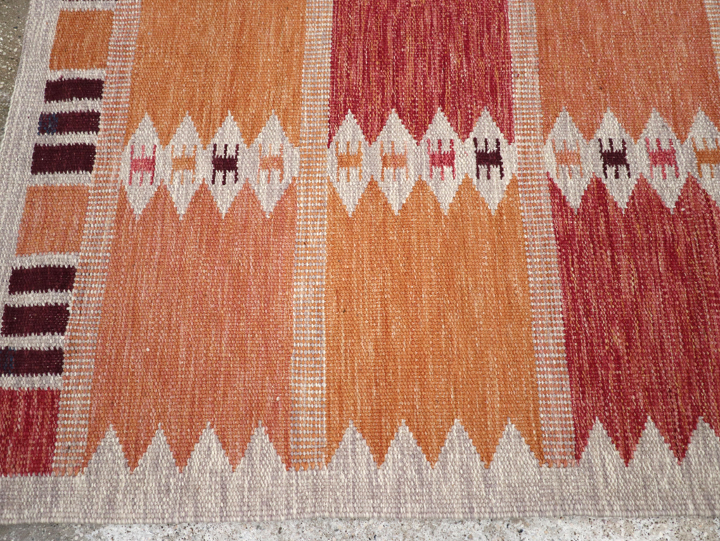 Swedish Inspired Contemporary Turkish Flatweave Accent Rug, No.32201 - Staging