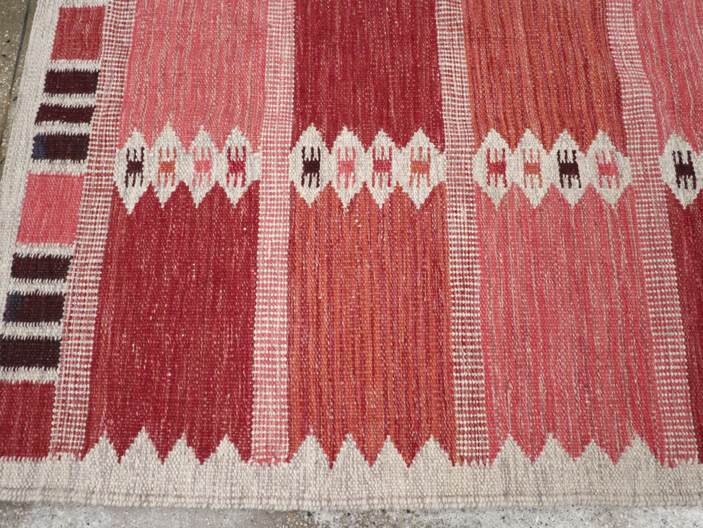 Swedish Inspired Modern Turkish Flatweave Rug, No.32202 - Staging