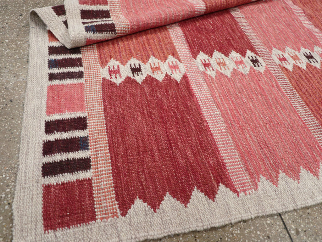 Swedish Inspired Modern Turkish Flatweave Rug, No.32202 - Staging