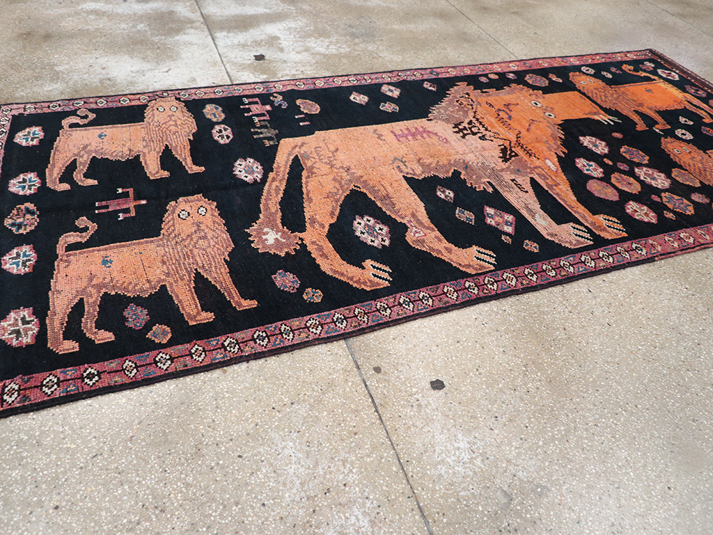 Vintage Turkish Anatolian Pictorial Gallery Rug, No.32214 - Staging