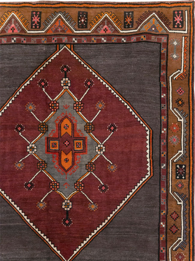 Vintage Turkish Anatolian Tribal Room Size Carpet, No.32225 - Staging