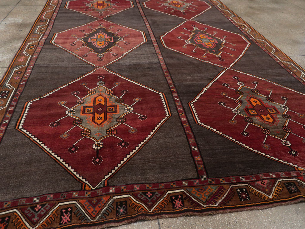 Vintage Turkish Anatolian Tribal Room Size Carpet, No.32225 - Staging