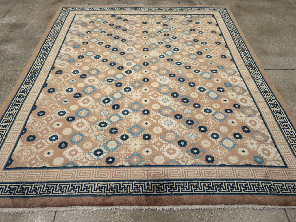 Vintage Chinese Peking Small Room Size Carpet, No.32257 - Staging