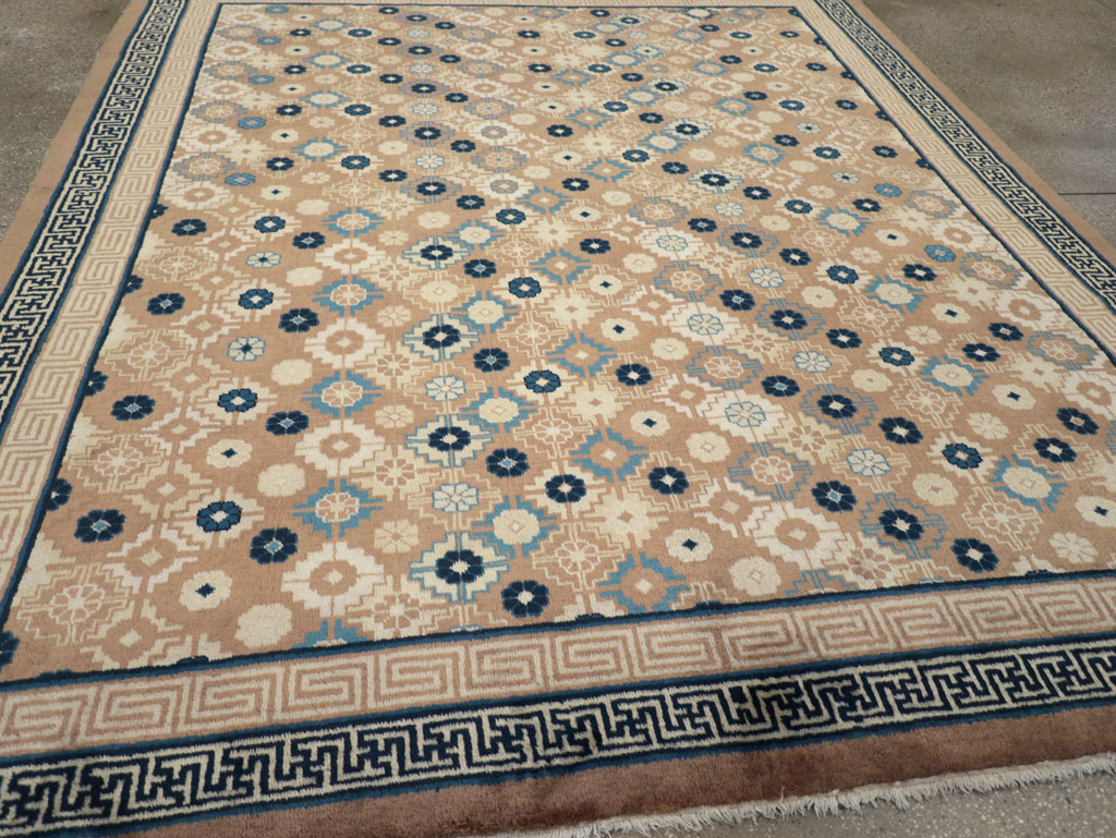 Vintage Chinese Peking Small Room Size Carpet, No.32257 - Staging