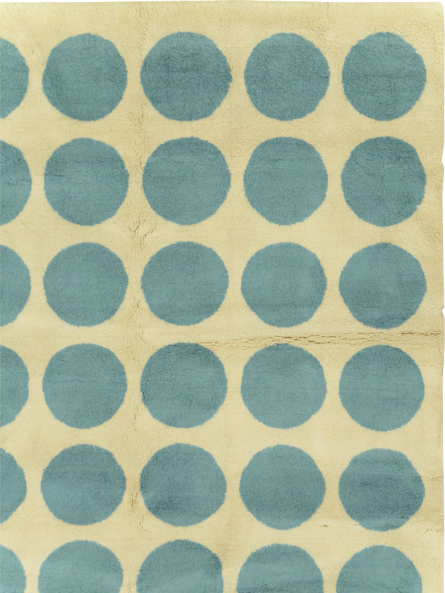 Modern Turkish Room Size Carpet, No.32287 - Staging