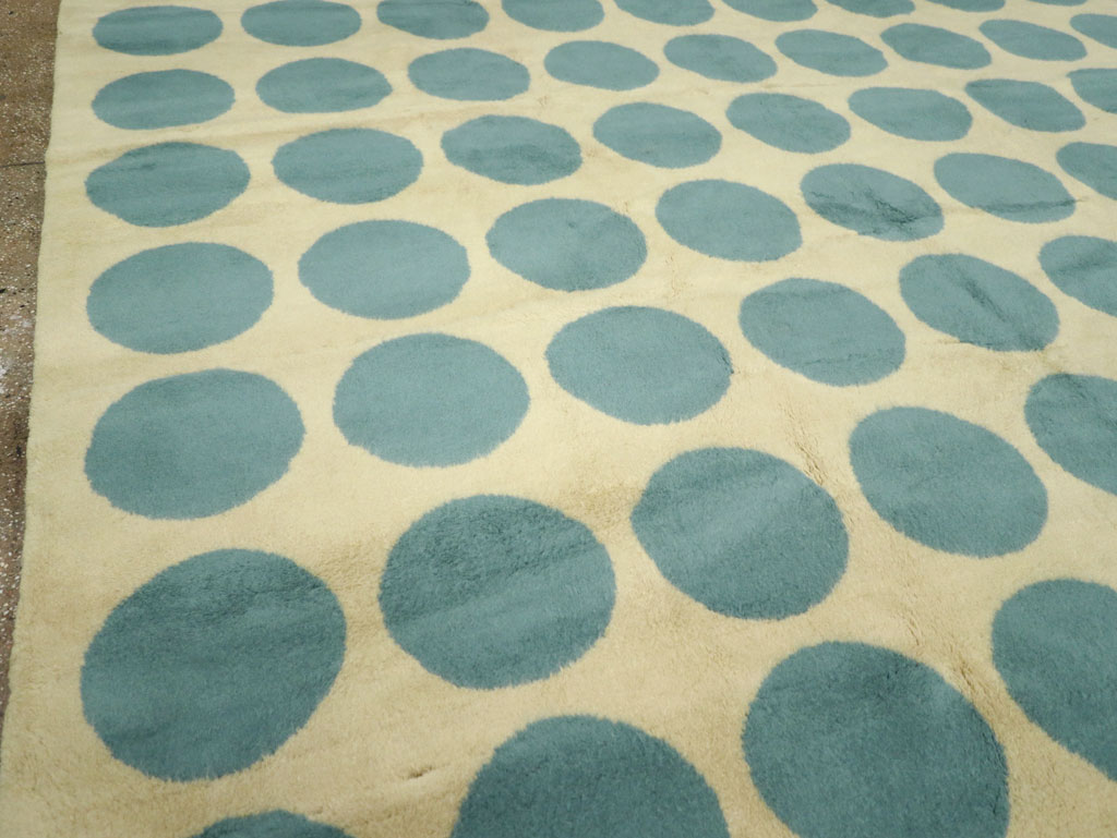 Modern Turkish Room Size Carpet, No.32287 - Staging