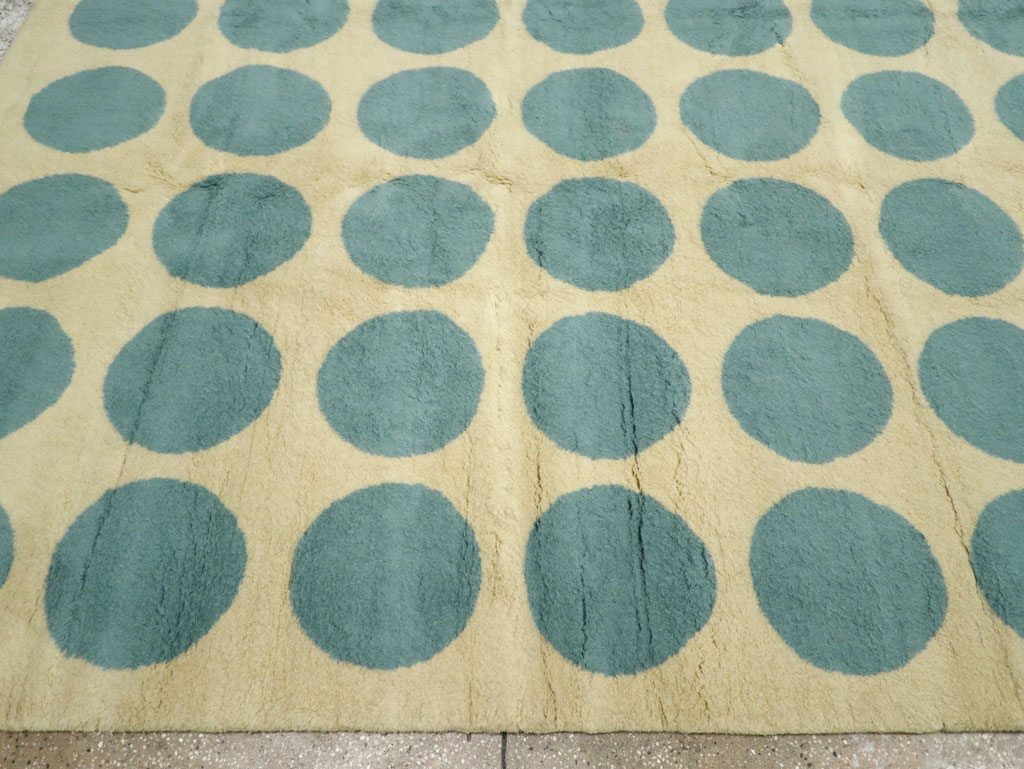 Modern Turkish Room Size Carpet, No.32287 - Staging