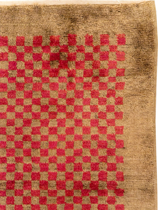 Vintage Turkish Art Deco Style Anatolian Small Room Size Carpet, No.32291 - Staging