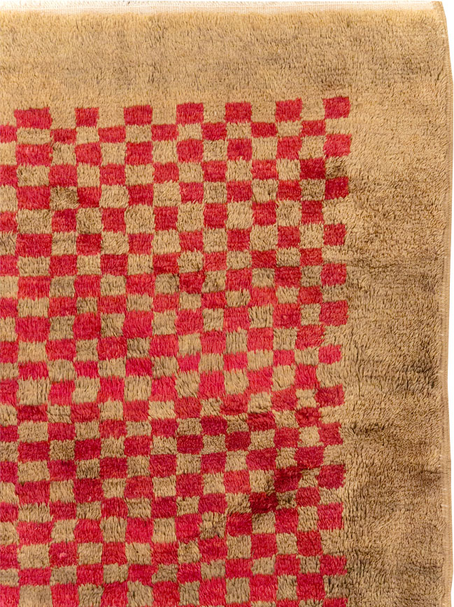 Vintage Turkish Art Deco Style Anatolian Small Room Size Carpet, No.32291 - Staging