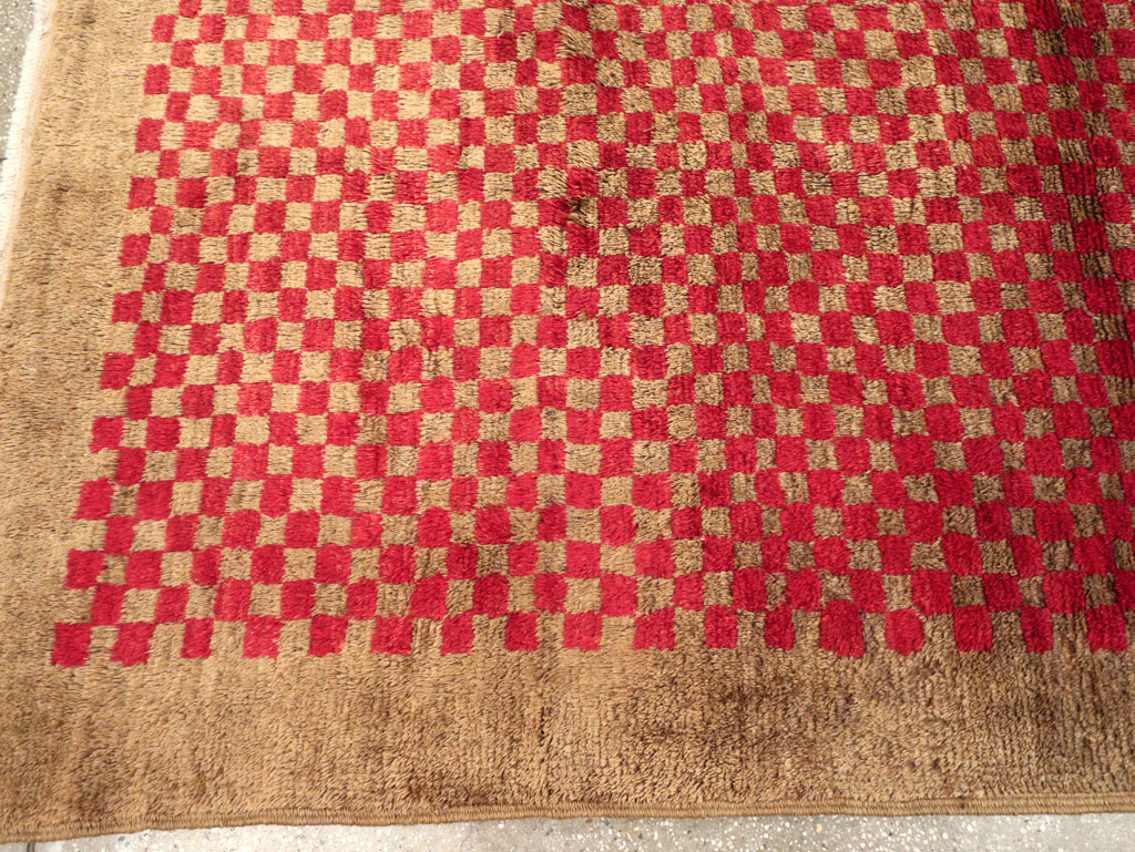 Vintage Turkish Art Deco Style Anatolian Small Room Size Carpet, No.32291 - Staging