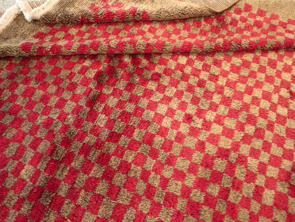 Vintage Turkish Art Deco Style Anatolian Small Room Size Carpet, No.32291 - Staging